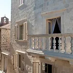 Lesic Dimitri Palace Aparthotel 5*