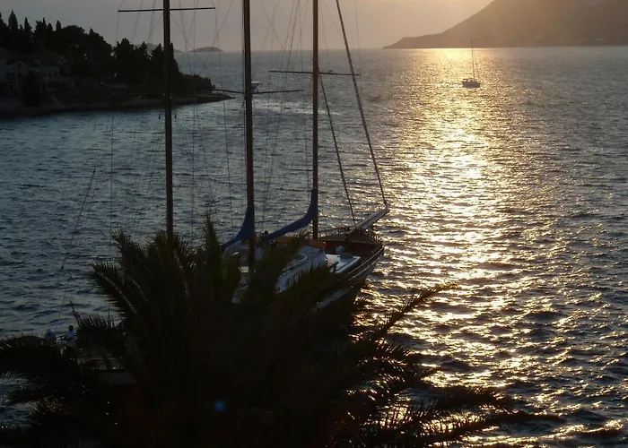 Aparthotel Lesic Dimitri Palace