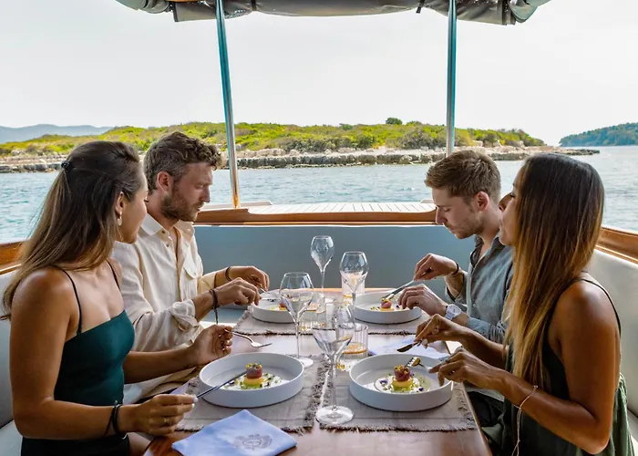 Lesic Dimitri Palace Appart hôtel 5*